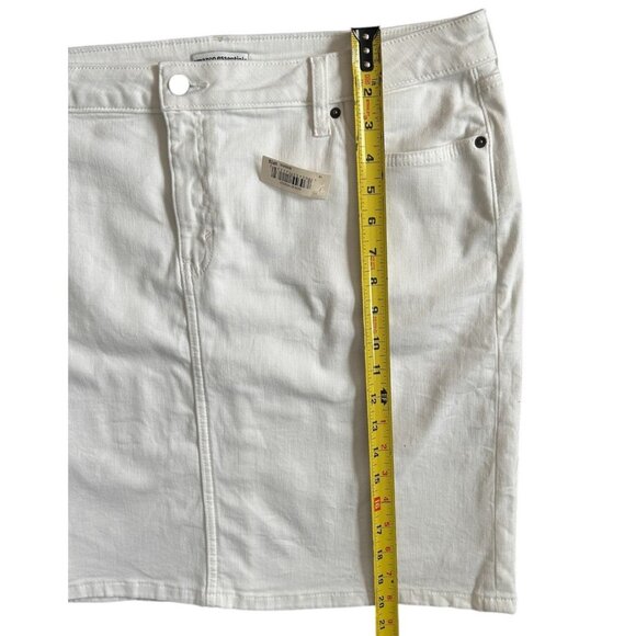 Amazon Essentials Classic 5-Pocket Denim Skirt White Stretch Above Knee Size 16 - Picture 9 of 10